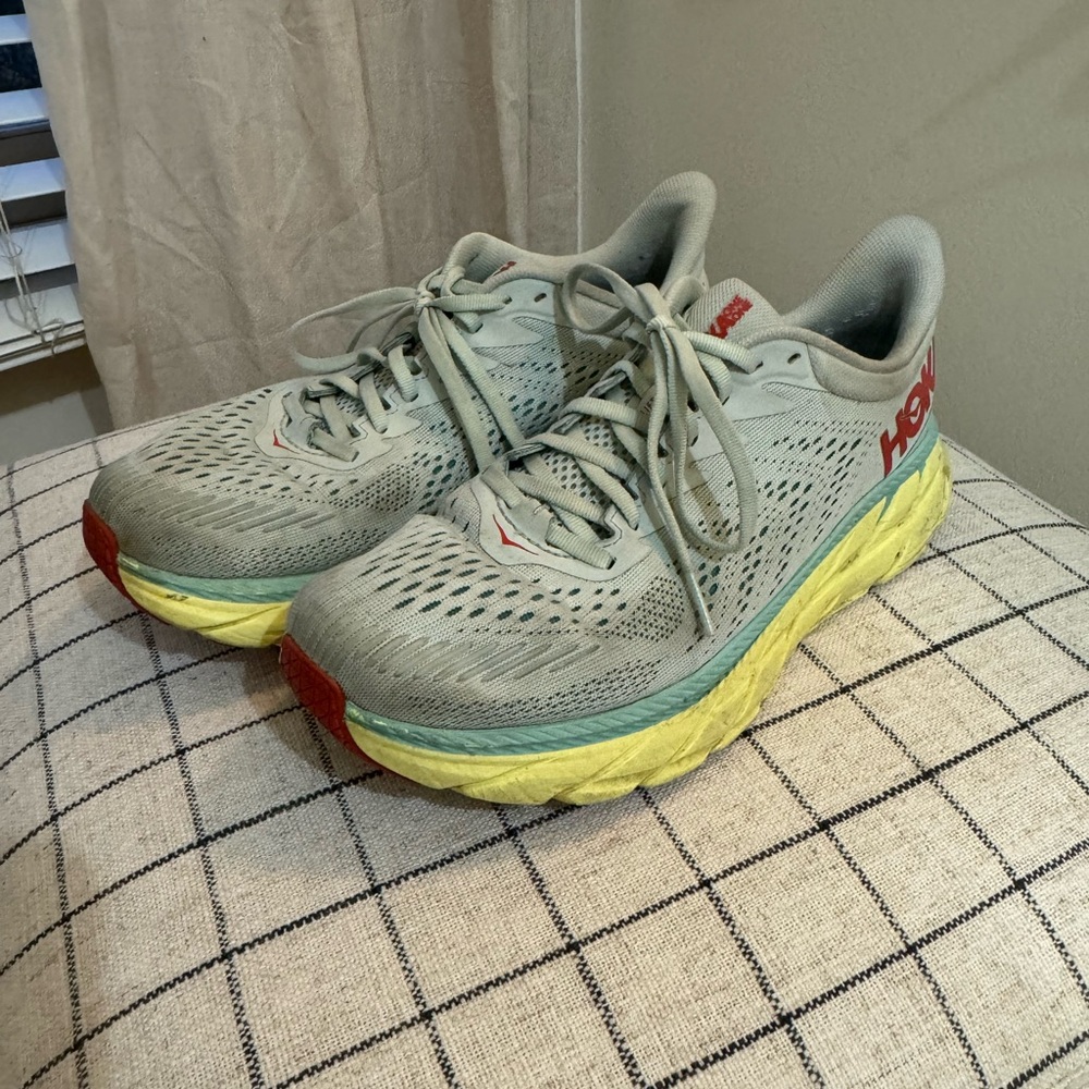 HOKA Clifton 7